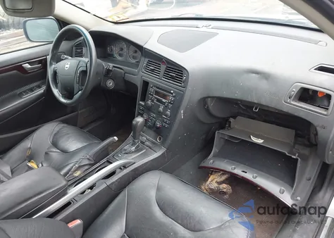 2004 Volvo Xc70 2.5T from USA, damaged, VIN YV1SZ59H741125883